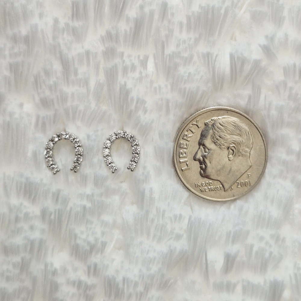 925 Sterling Silver Horseshoe Stud Earrings - Picture 4 of 5